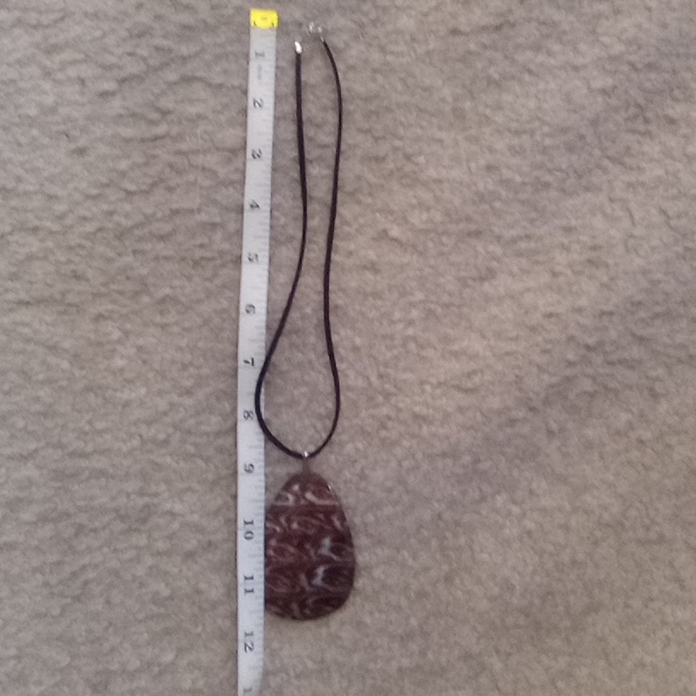 Shell Necklace - Picture 3 of 3